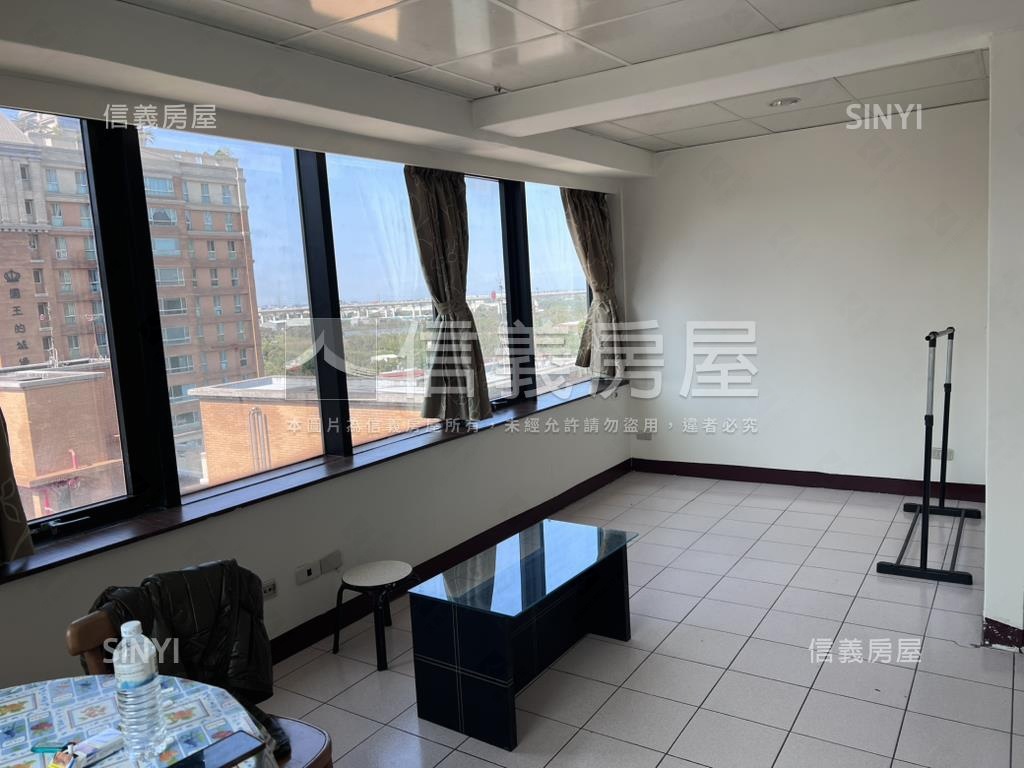 近未來捷運站採光屋房屋室內格局與周邊環境