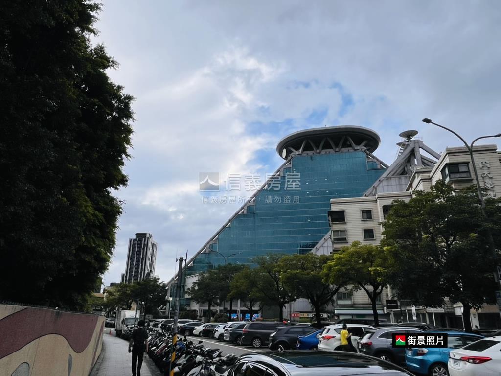 東區國館時尚產業金店面房屋室內格局與周邊環境