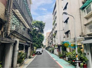 東區國館時尚產業金店面