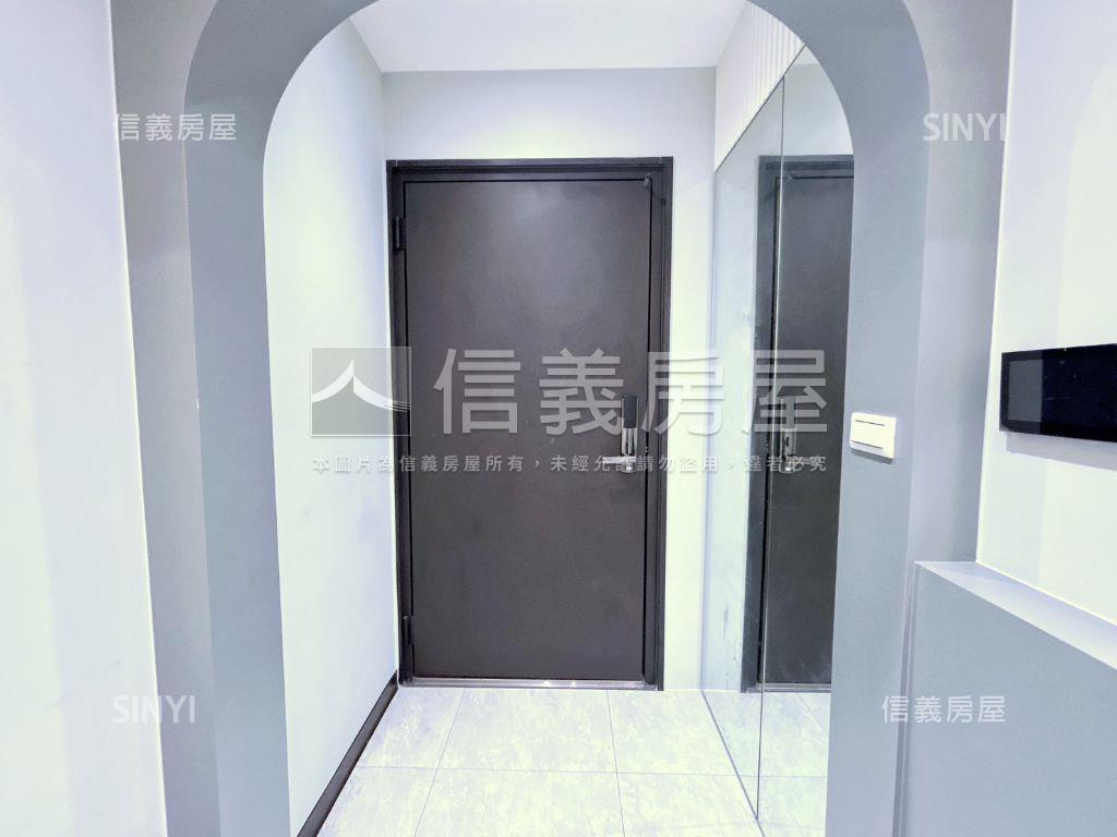 河左岸Ａ９美裝潢兩房房屋室內格局與周邊環境