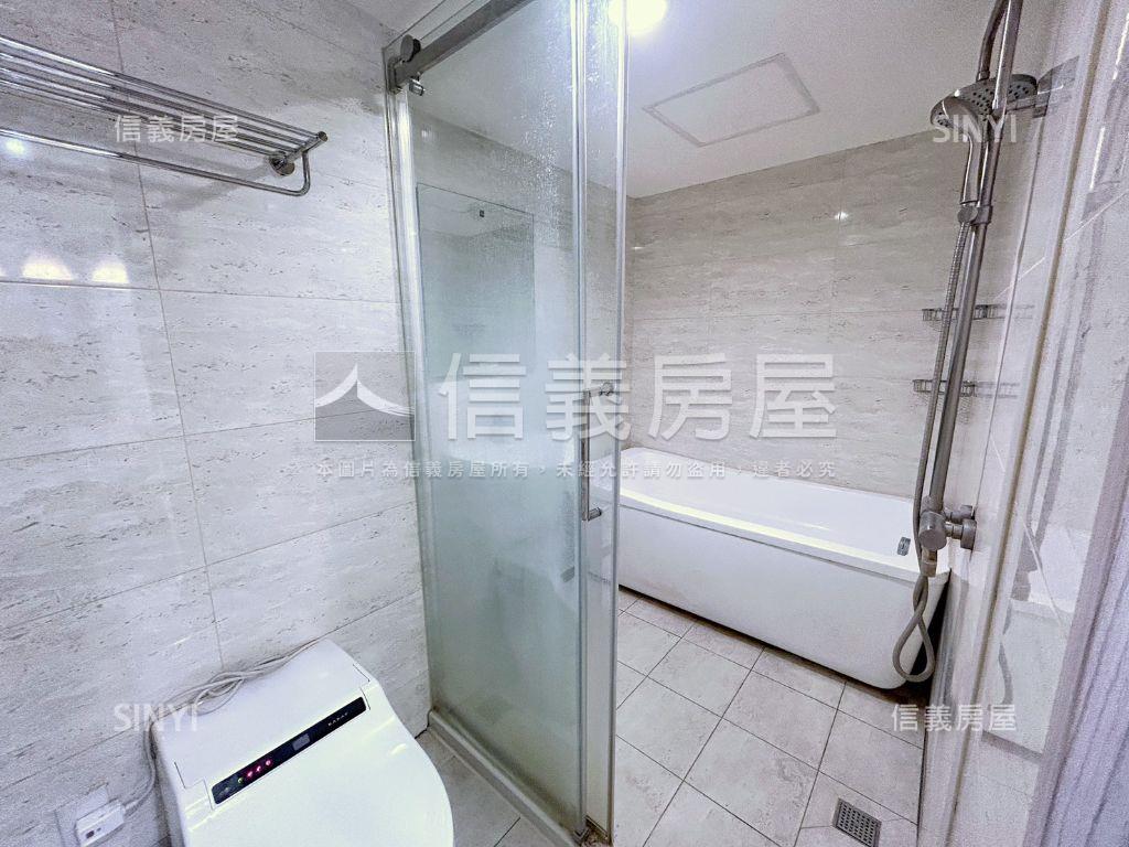 河左岸Ａ９美裝潢兩房房屋室內格局與周邊環境
