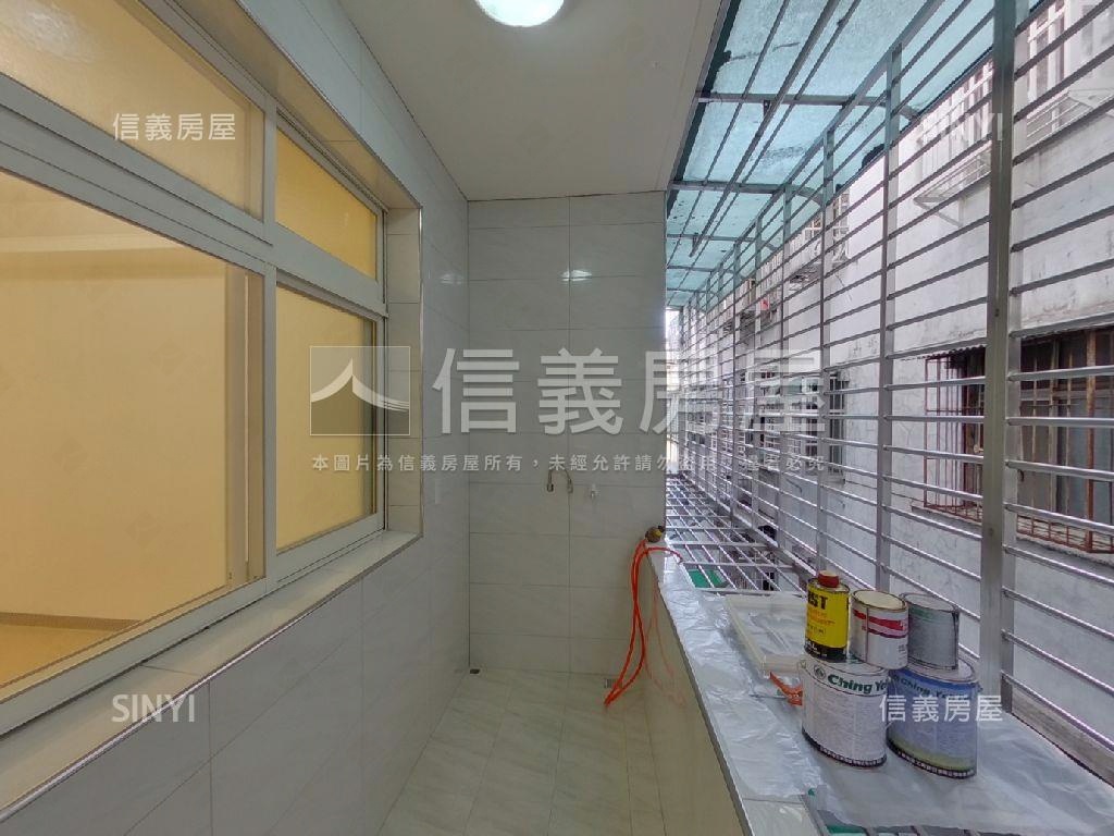 【土城國中】裝潢美三樓房屋室內格局與周邊環境