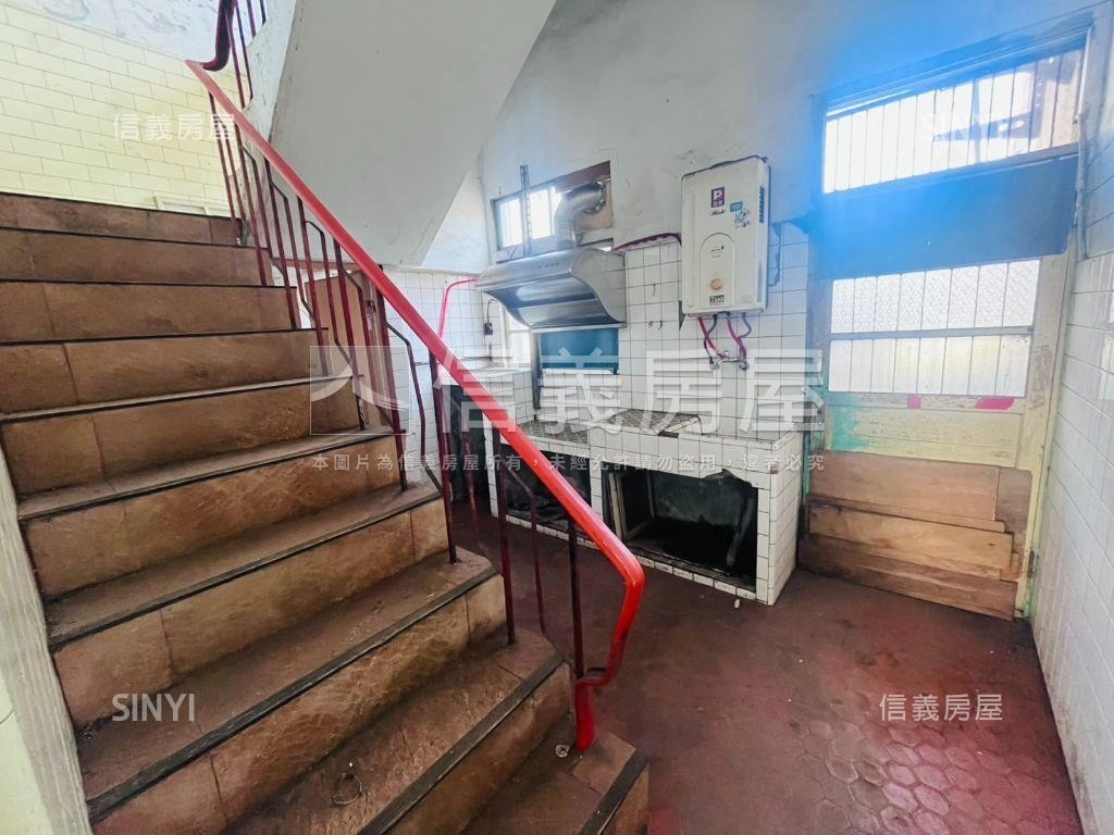 稀有中豐路美透店房屋室內格局與周邊環境