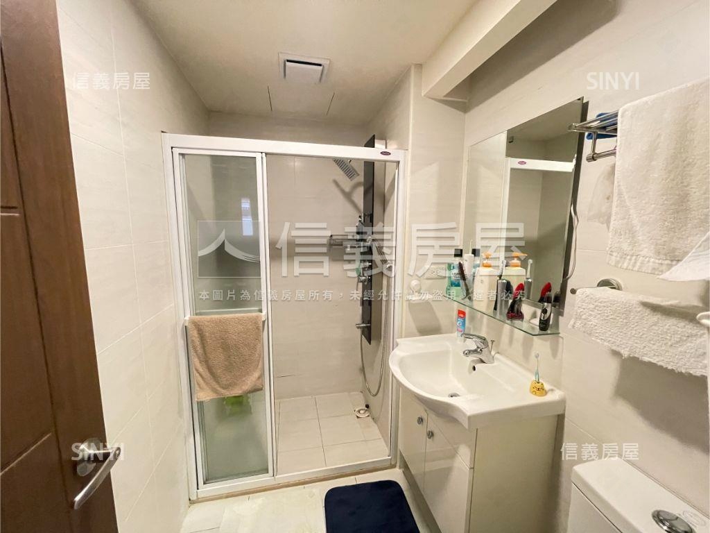 經國重劃區三房車位房屋室內格局與周邊環境