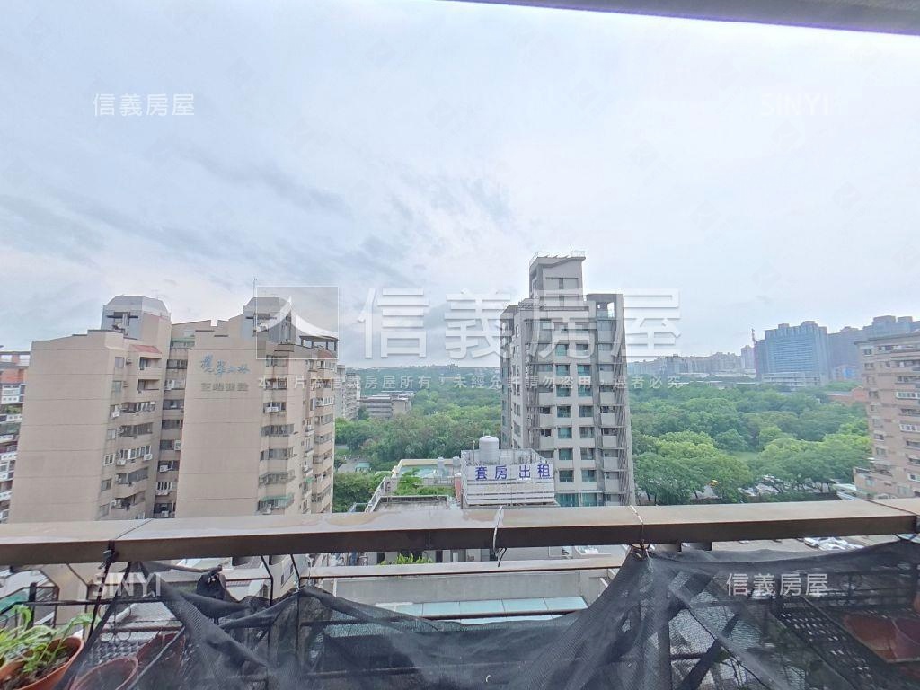惠宇西屯雙車位帝王戶房屋室內格局與周邊環境
