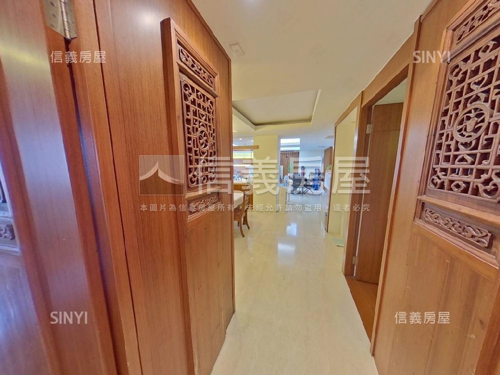 惠宇西屯雙車位帝王戶房屋室內格局與周邊環境