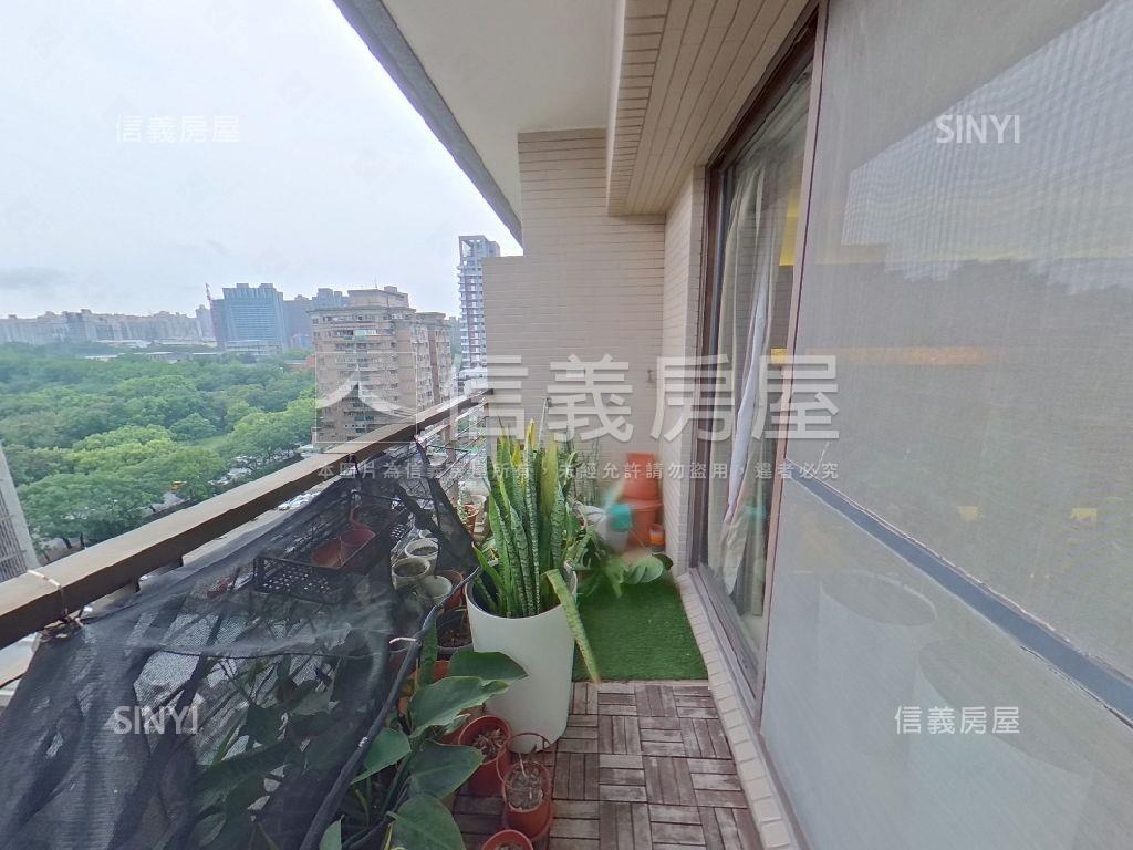 惠宇西屯雙車位帝王戶房屋室內格局與周邊環境