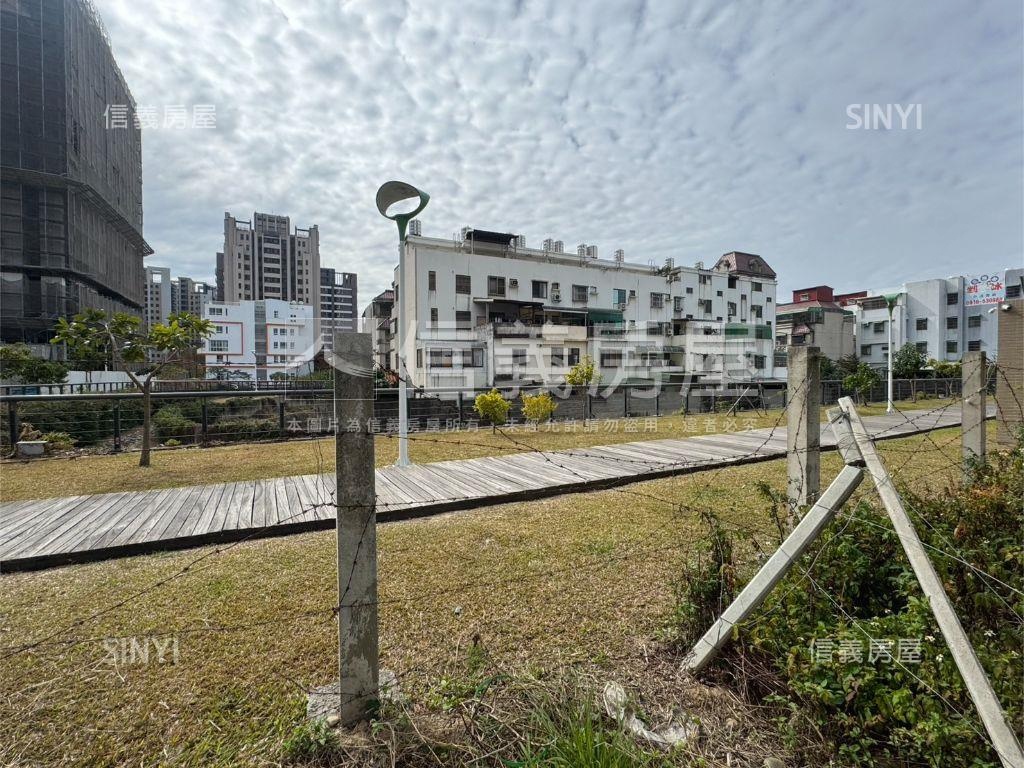 北屯機捷大面寬土地房屋室內格局與周邊環境