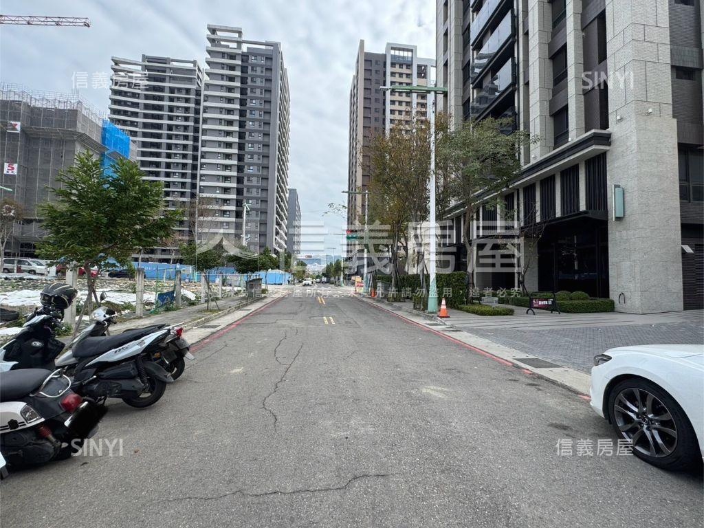 北屯機捷大面寬土地房屋室內格局與周邊環境
