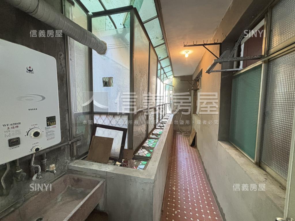 方正明亮優質３房房屋室內格局與周邊環境