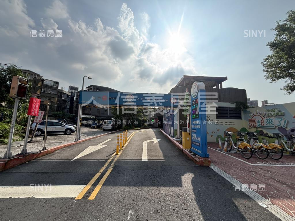 方正明亮優質３房房屋室內格局與周邊環境