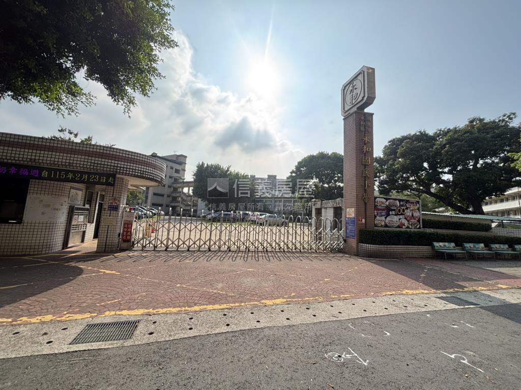 專約邊間三面採光３房房屋室內格局與周邊環境