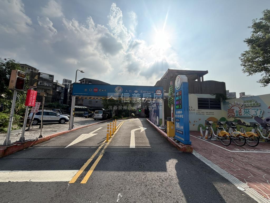 專約邊間三面採光３房房屋室內格局與周邊環境