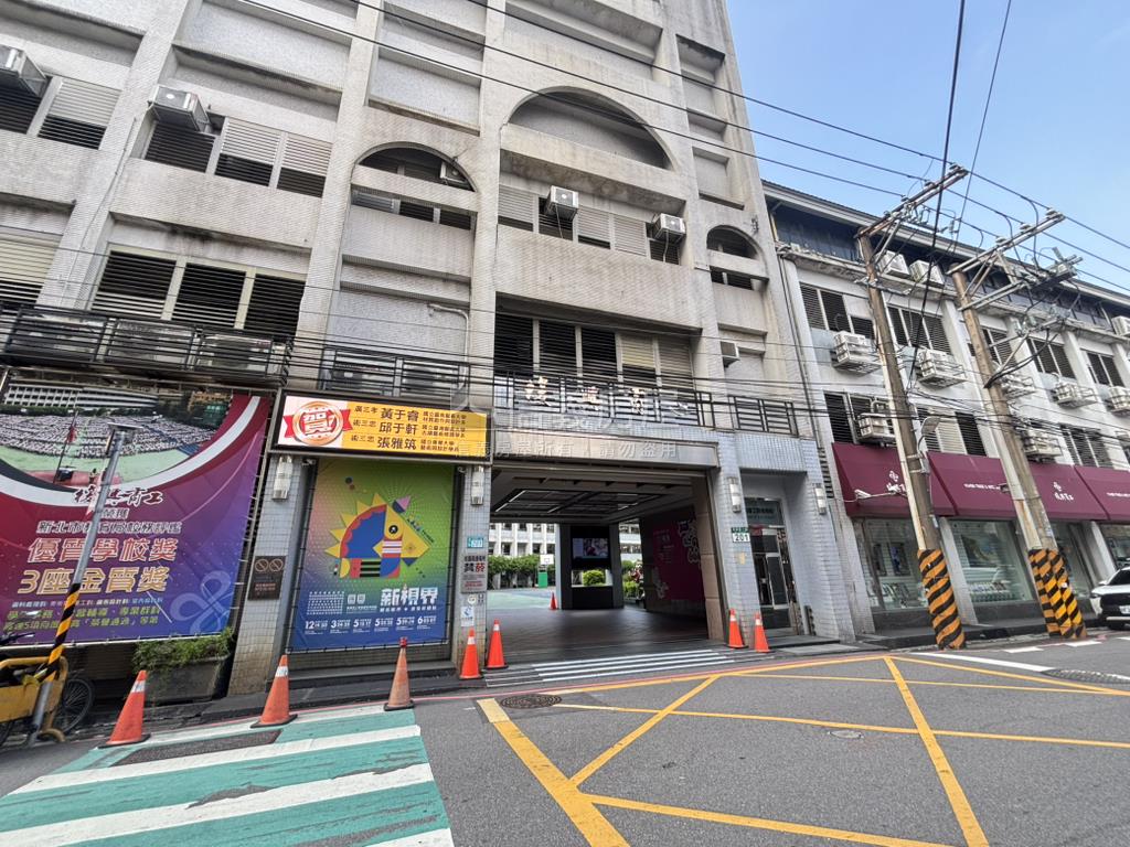 專約邊間三面採光３房房屋室內格局與周邊環境