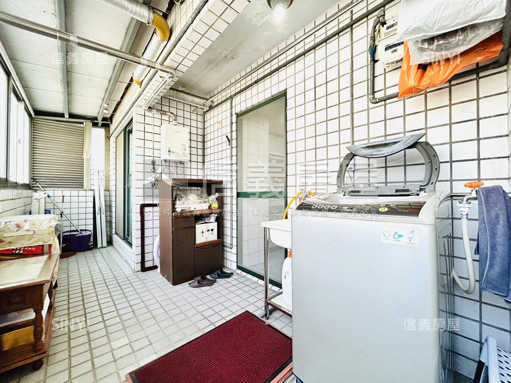 圓山雙層華廈賞星星房屋室內格局與周邊環境