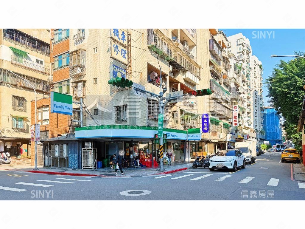 圓山雙層華廈賞星星房屋室內格局與周邊環境