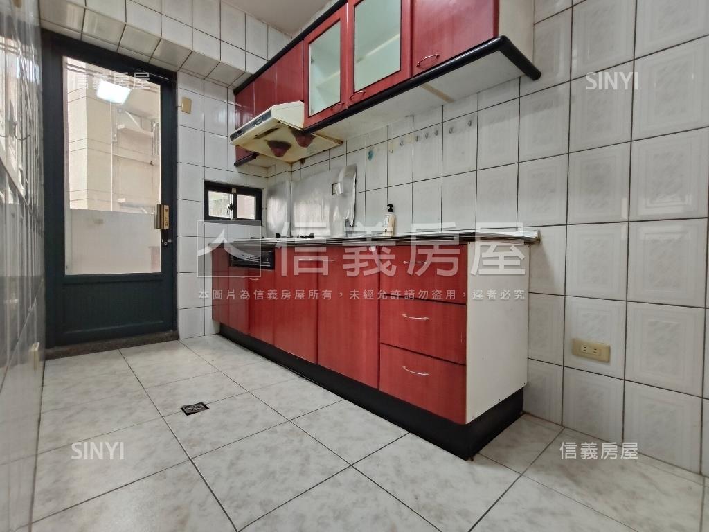 靜巷名廬正樓中樓四房房屋室內格局與周邊環境