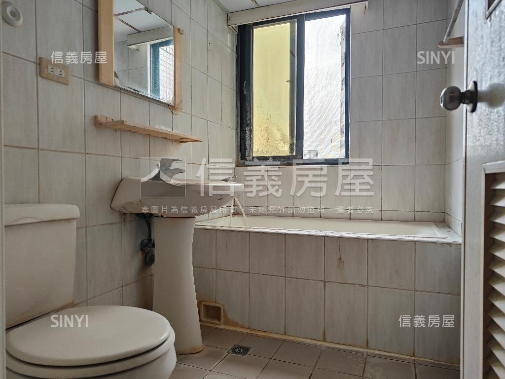 靜巷名廬正樓中樓四房房屋室內格局與周邊環境