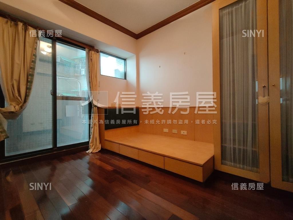 靜巷名廬正樓中樓四房房屋室內格局與周邊環境