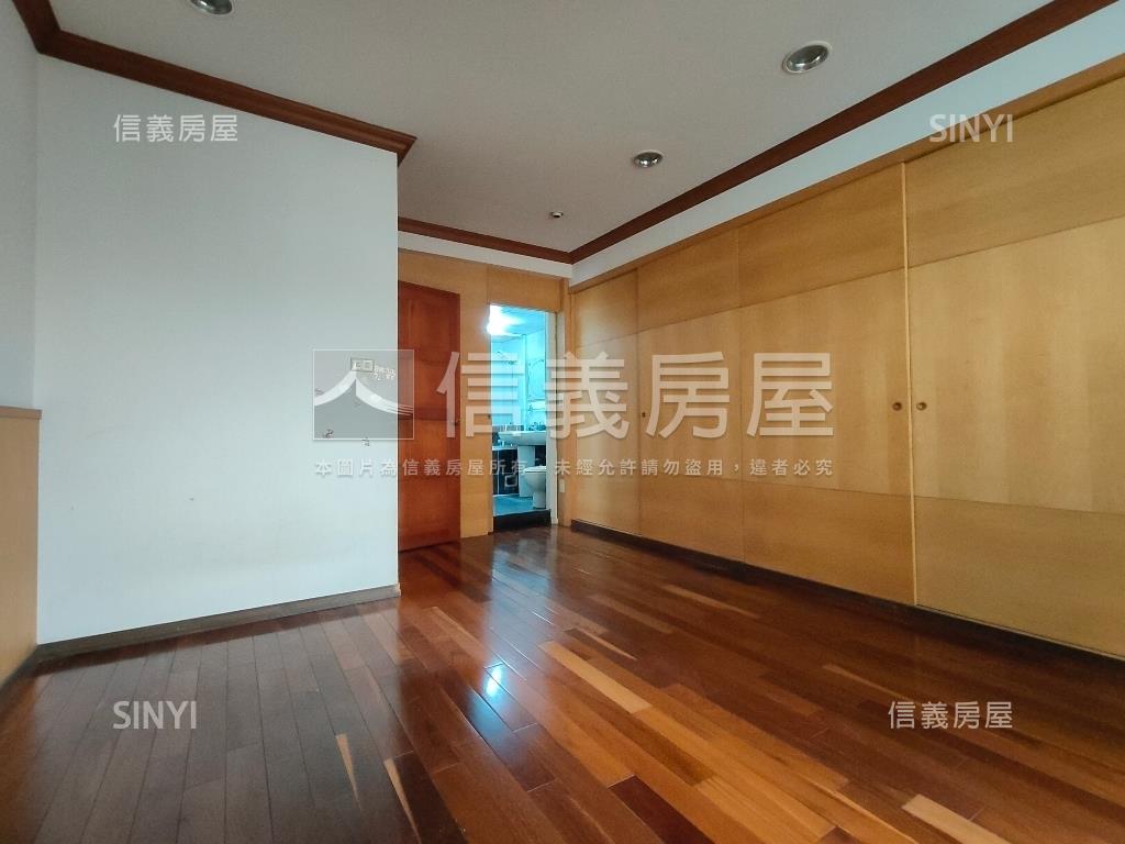 靜巷名廬正樓中樓四房房屋室內格局與周邊環境