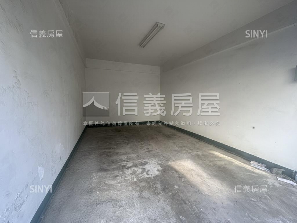 竹科園區周邊一樓黃金店面房屋室內格局與周邊環境