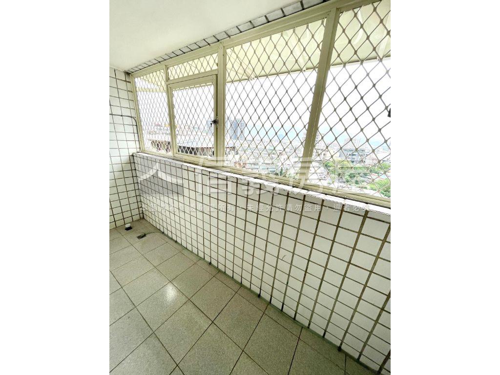 樹孝商圈低總價三房平車房屋室內格局與周邊環境