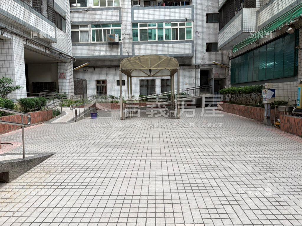 樹孝商圈低總價三房平車房屋室內格局與周邊環境