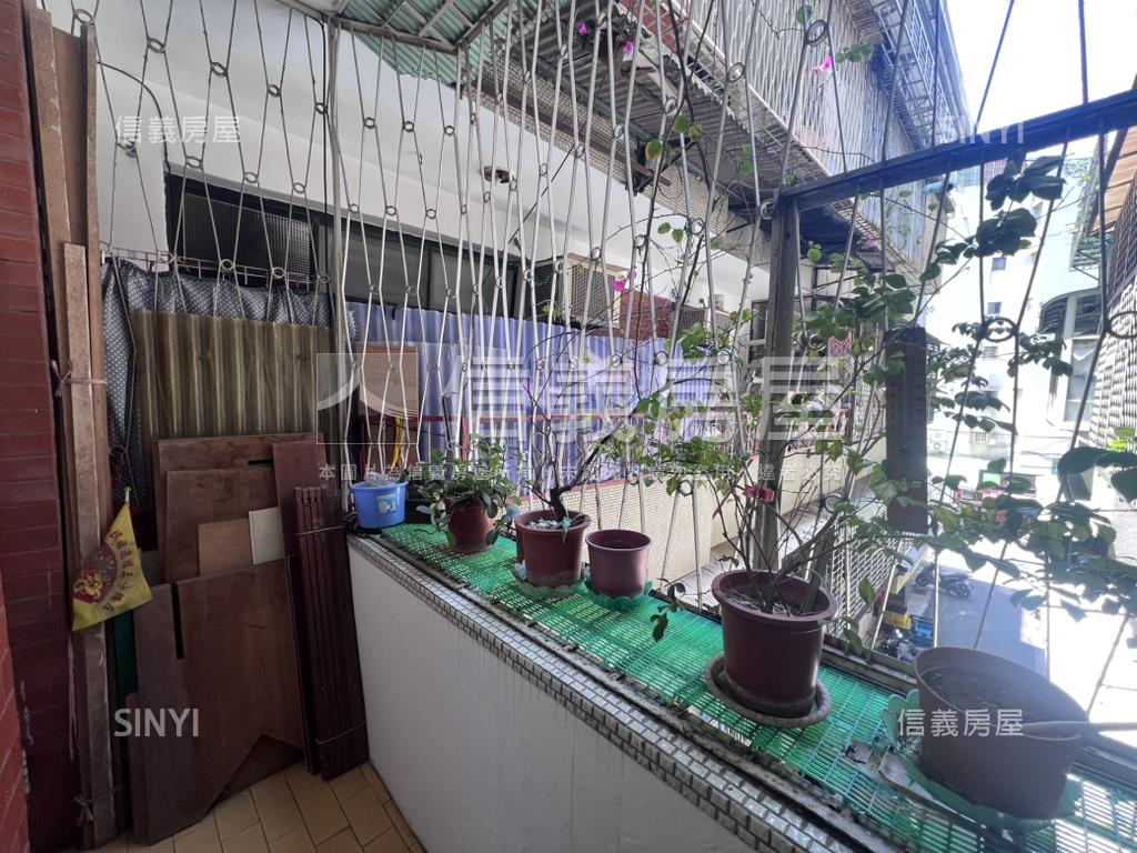 近永春站大坪數公寓４房房屋室內格局與周邊環境