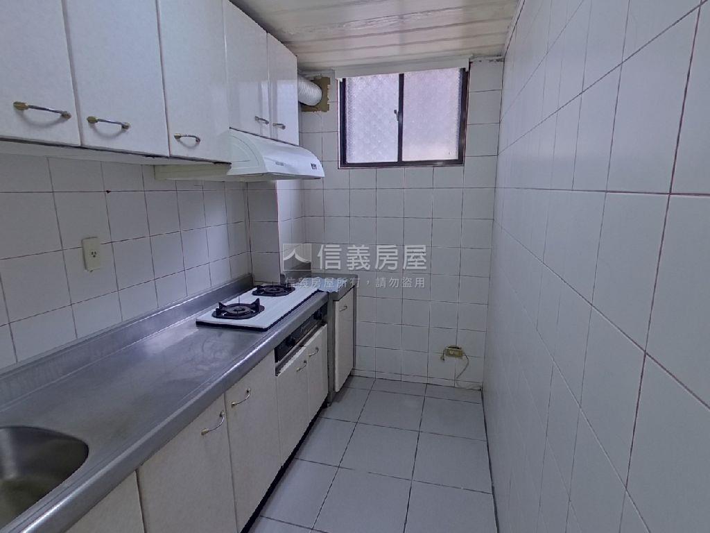☆中山國小芳鄰電梯２房房屋室內格局與周邊環境