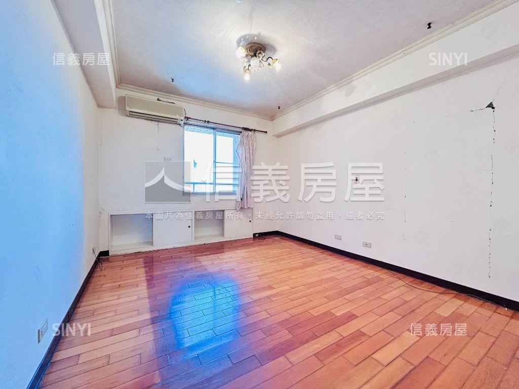 愷悅高樓層河景三房車位房屋室內格局與周邊環境