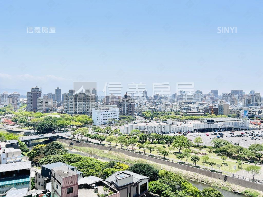愷悅高樓層河景三房車位房屋室內格局與周邊環境