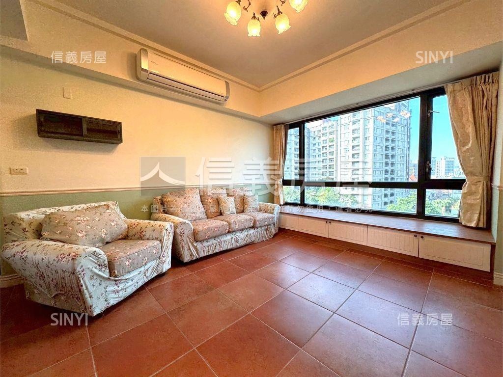 公園首排視野戶三房雙車位房屋室內格局與周邊環境