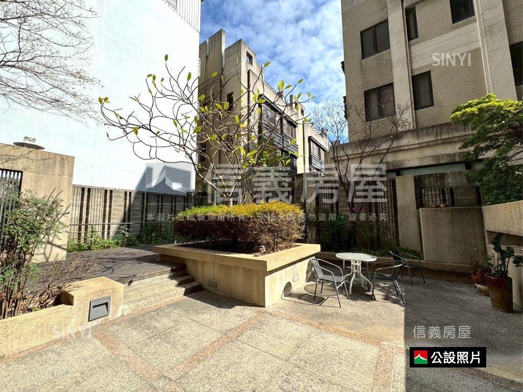 公園首排視野戶三房雙車位房屋室內格局與周邊環境