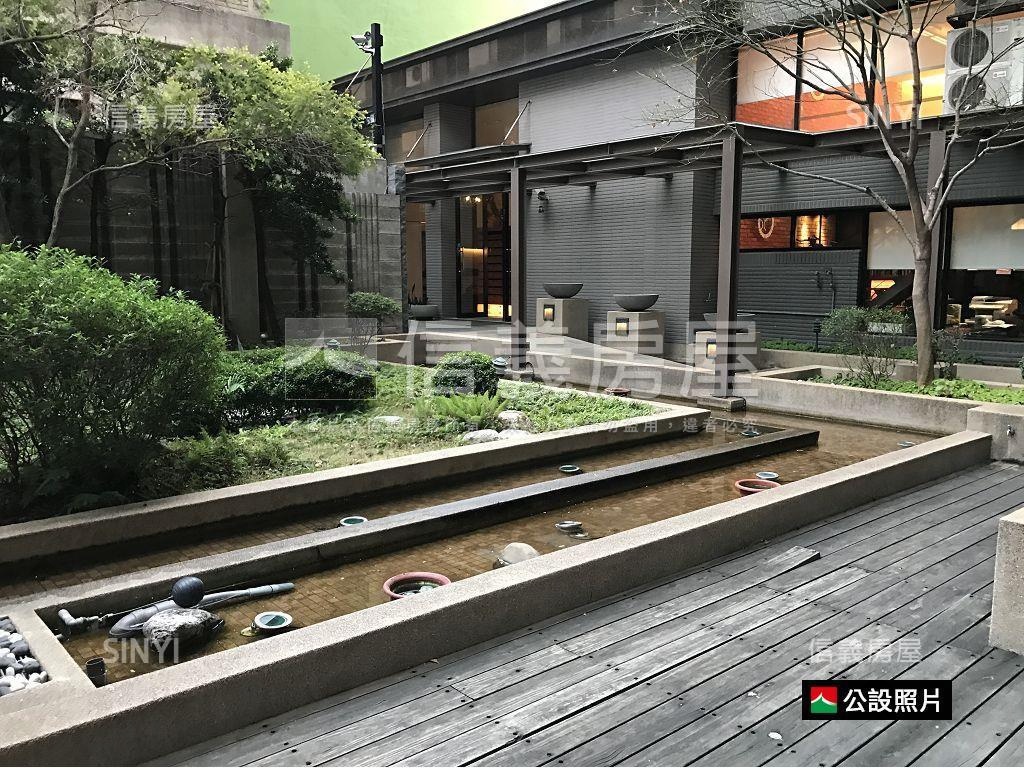 公園首排視野戶三房雙車位房屋室內格局與周邊環境