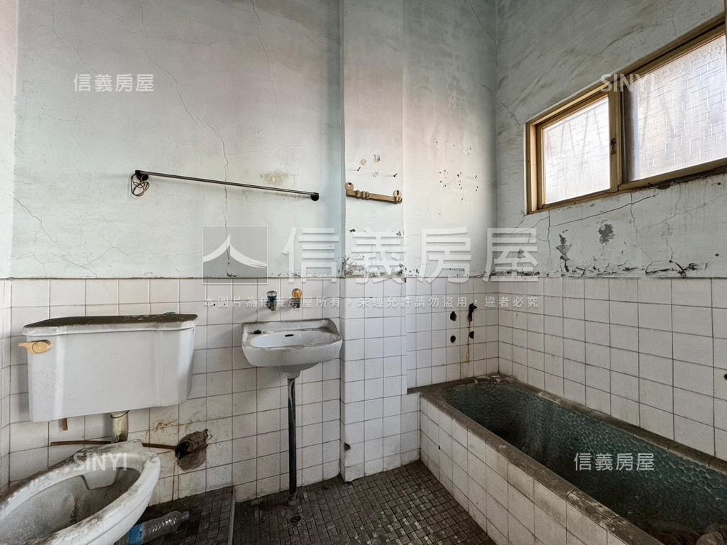 金華約６．５米寬住家房屋室內格局與周邊環境