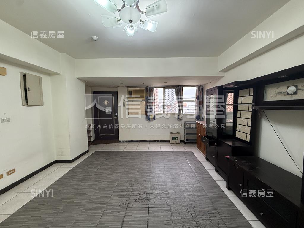 鬧中取靜，離塵不離城房屋室內格局與周邊環境
