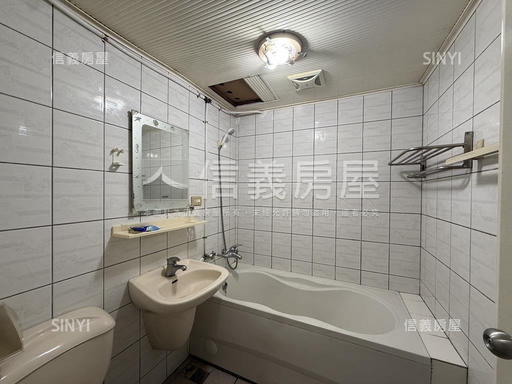 鬧中取靜，離塵不離城房屋室內格局與周邊環境