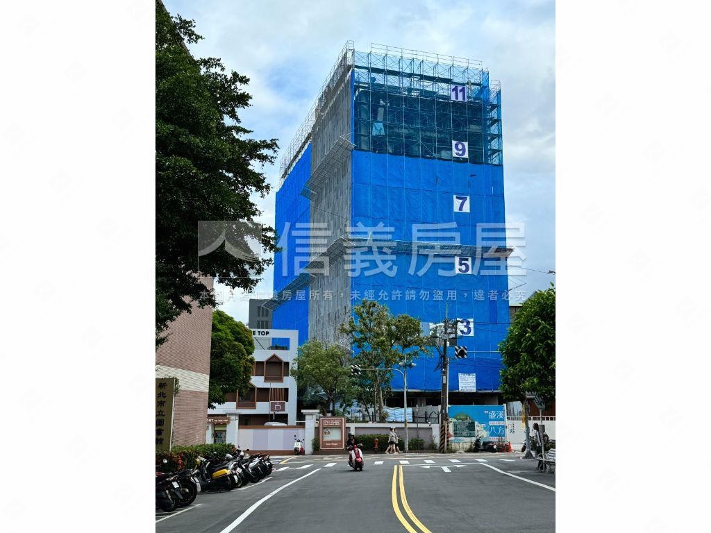 走路上學德音三房車位房屋室內格局與周邊環境