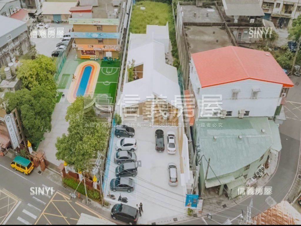 走路上學德音三房車位房屋室內格局與周邊環境