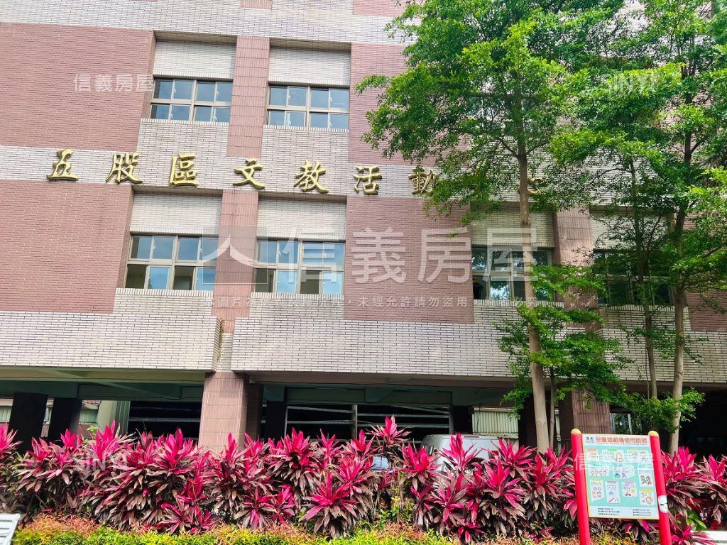 走路上學德音三房車位房屋室內格局與周邊環境