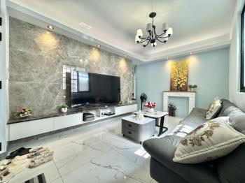 輕軌旁大面寬邊間翻新四房