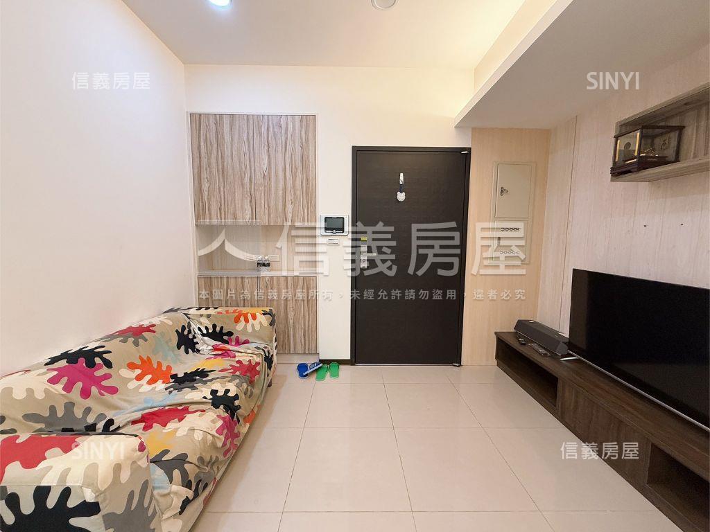 專任微美嵐精美屋房屋室內格局與周邊環境