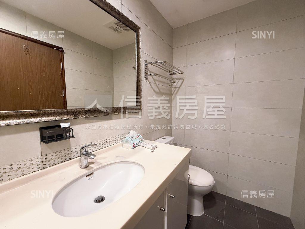 專任微美嵐精美屋房屋室內格局與周邊環境