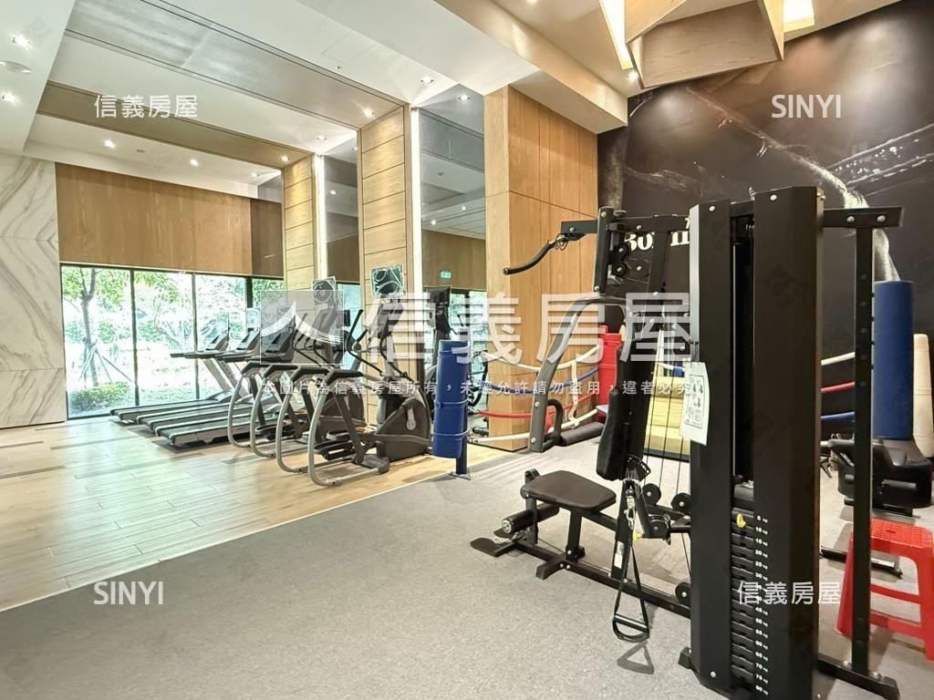 仁仁愛高樓三房坡平車位房屋室內格局與周邊環境