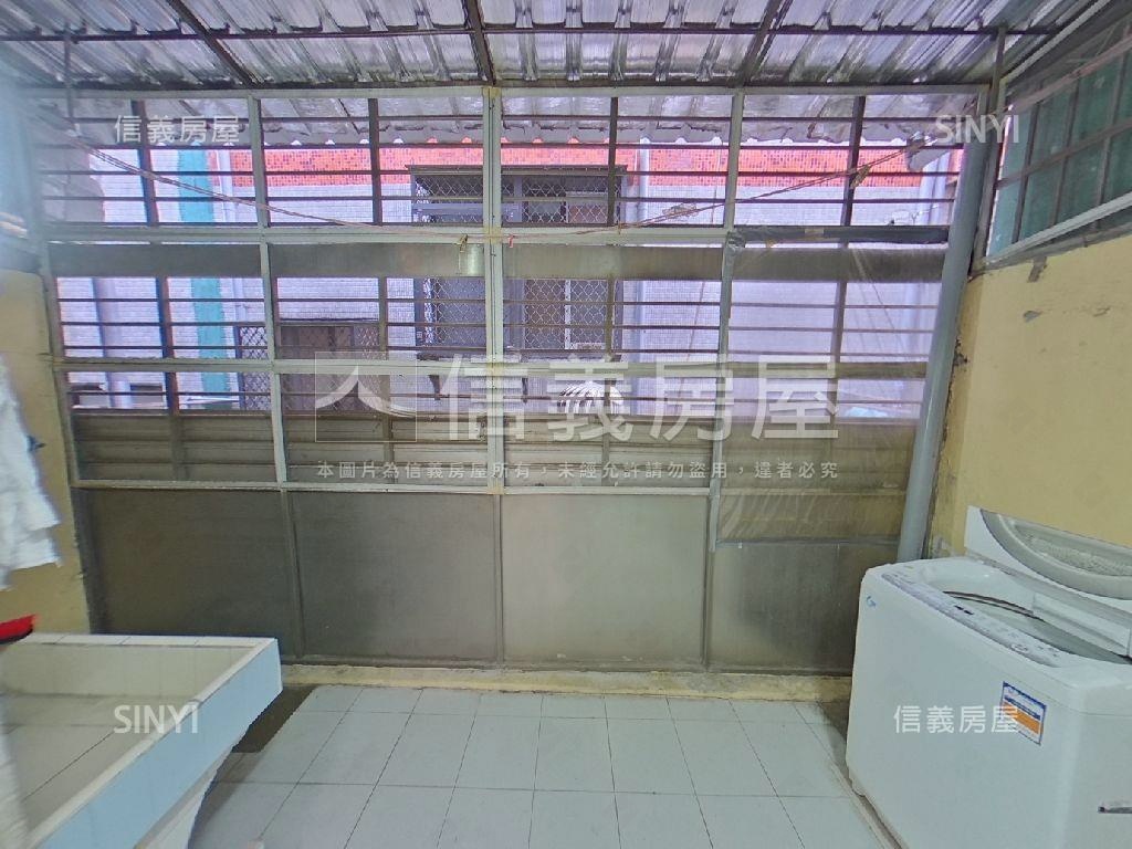 台北小城．朝南極美透天厝房屋室內格局與周邊環境