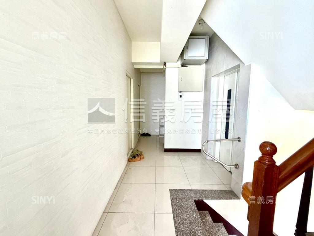 近高大｜稀有電梯邊間透店房屋室內格局與周邊環境