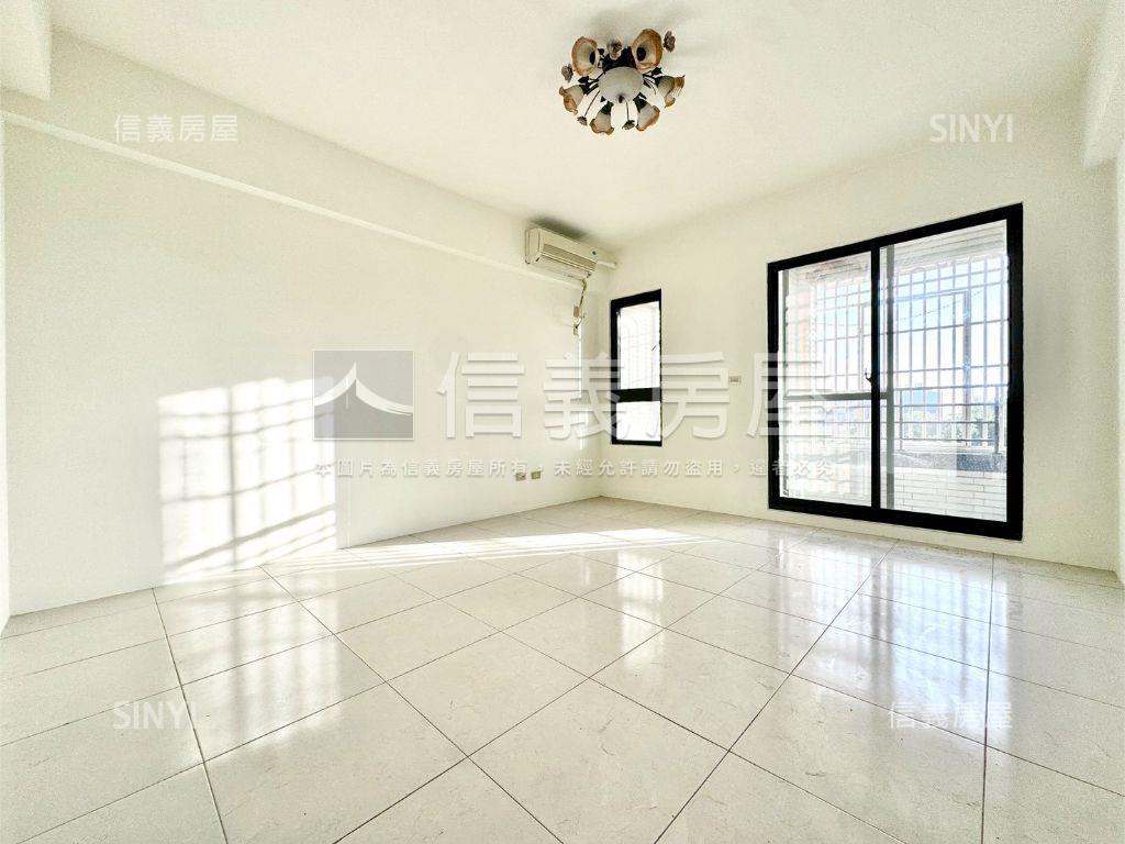 楠梓路正四層樓透店房屋室內格局與周邊環境