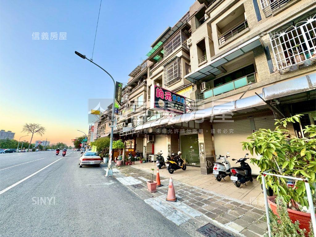 楠梓路正四層樓透店房屋室內格局與周邊環境
