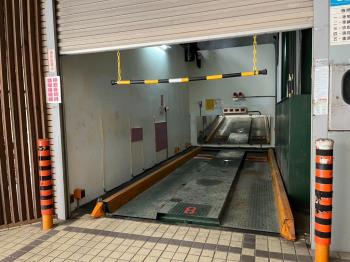 法國玫瑰停車位９