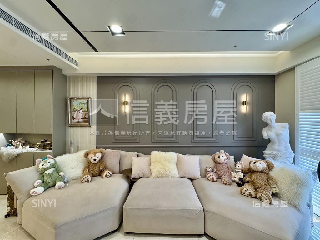 巨蛋次高樓層裝潢豪美宅房屋室內格局與周邊環境